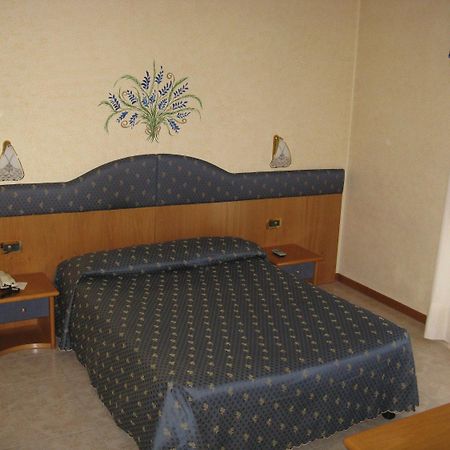 Hotel Faro Montichiari Extérieur photo