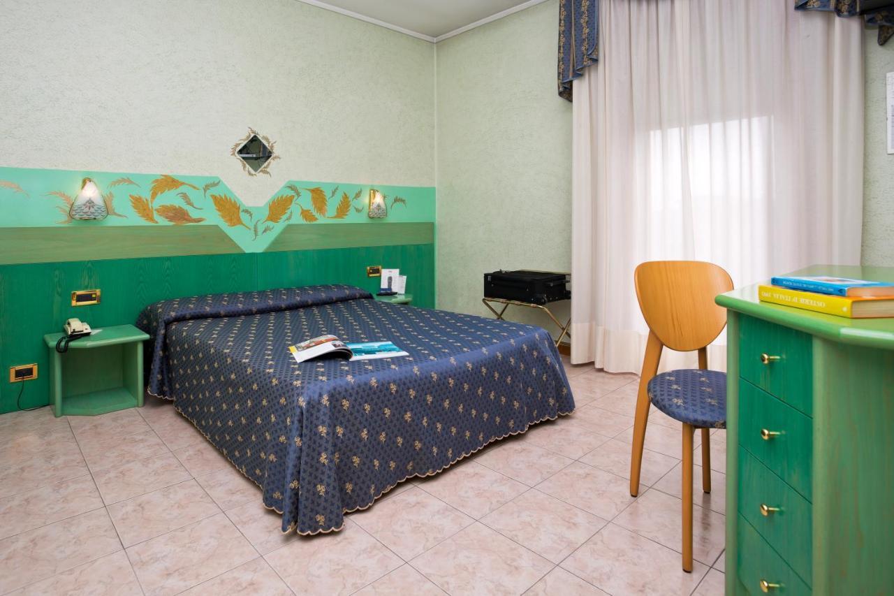 Hotel Faro Montichiari Extérieur photo